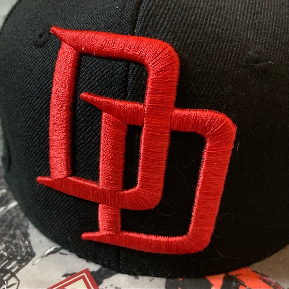 Marvel DareDevil Wool Snap Back Cap - Picture 4 of 9